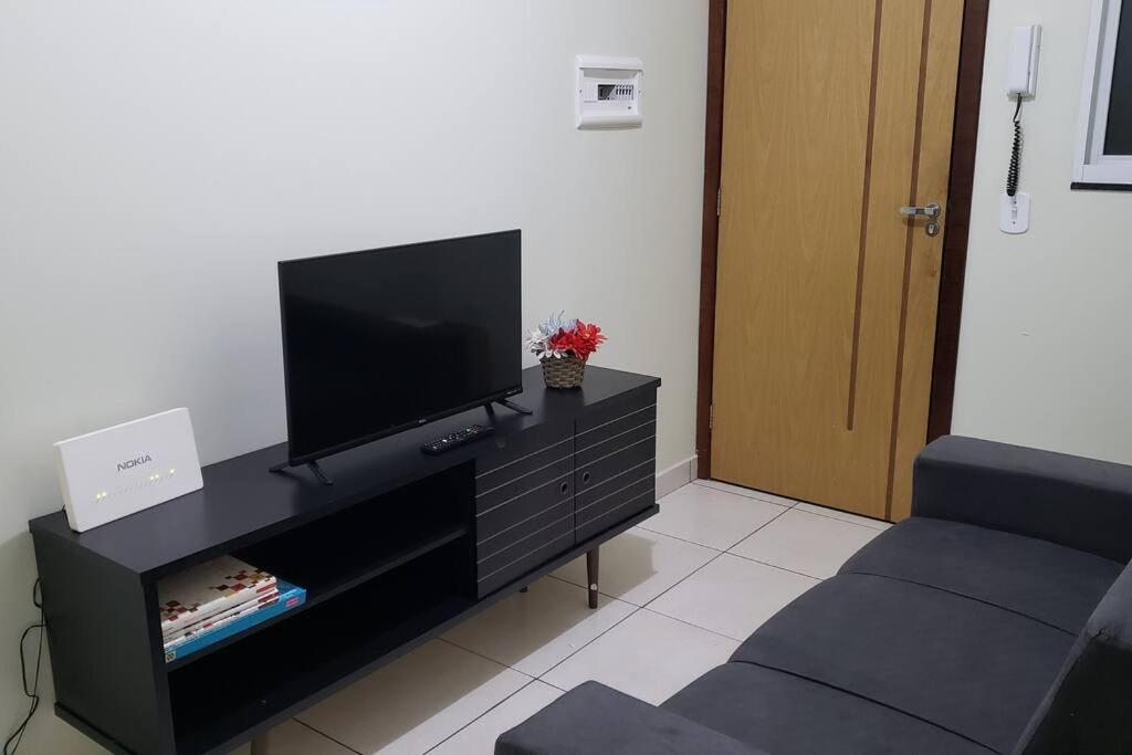 Lindo Apto De 2 Qts No Bandeirante Proximo Ao Aeroporto Apartment Brasilia Bagian luar foto